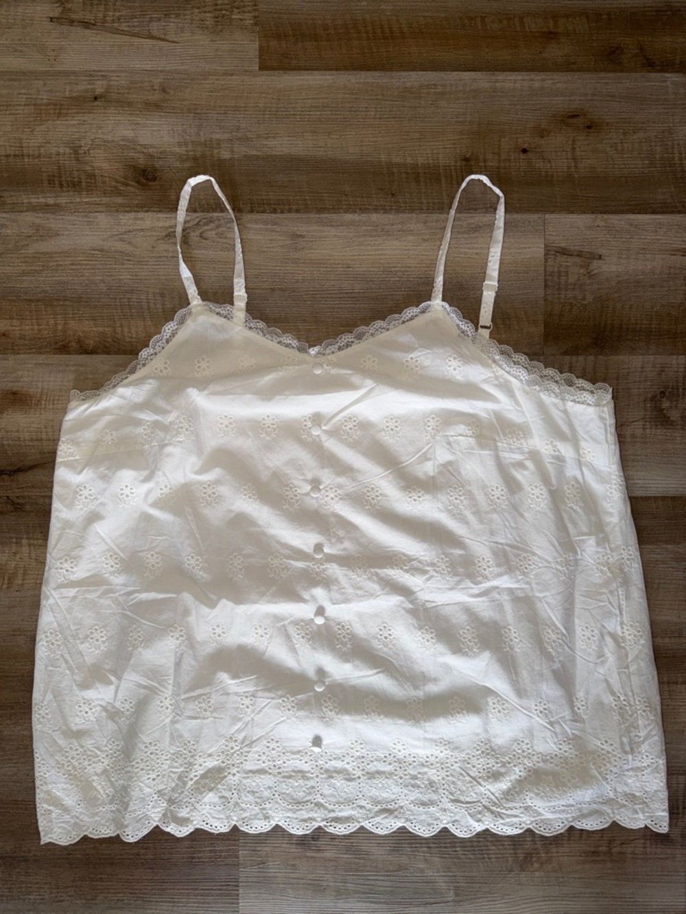 Bloomchic White Lace Trim Broderie Anglaise Button Detail Cami Tank Top